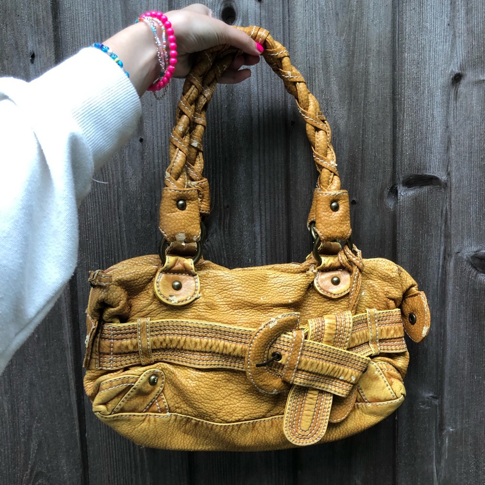 Hand bag